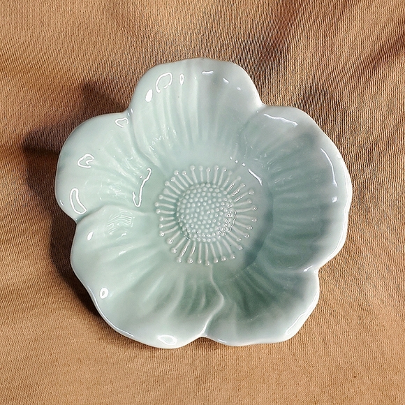 Light Sea Green Floral Ceramic Dish - Picture 3 of 4